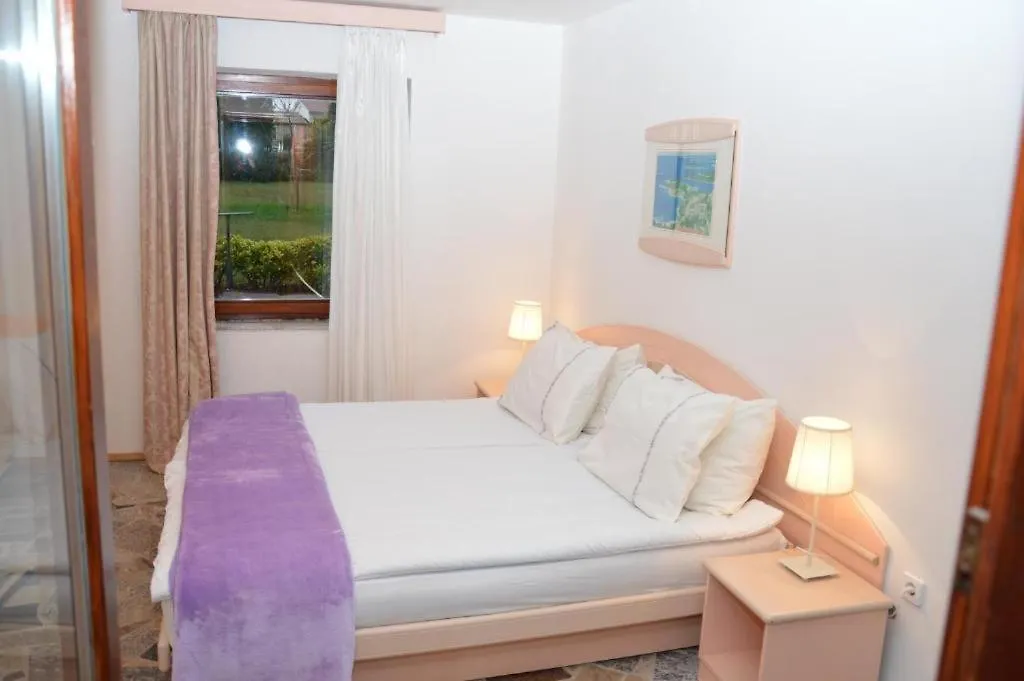Apartments Athena Nova Vas